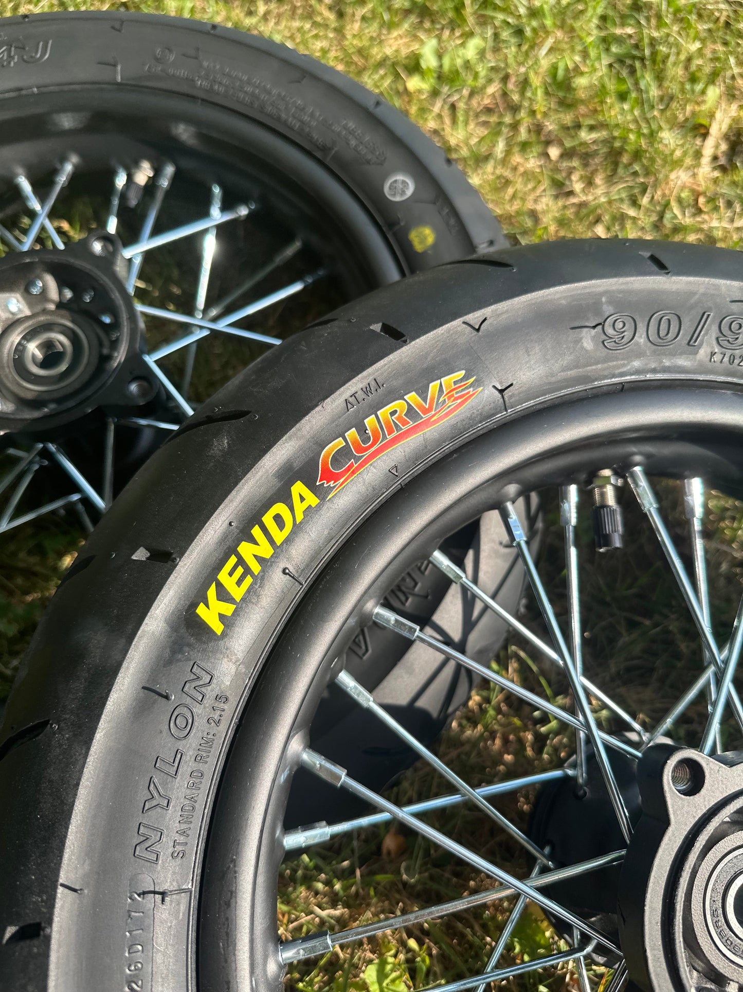 12 inch Supermotos (yozma, Tuttio, razor, strike)